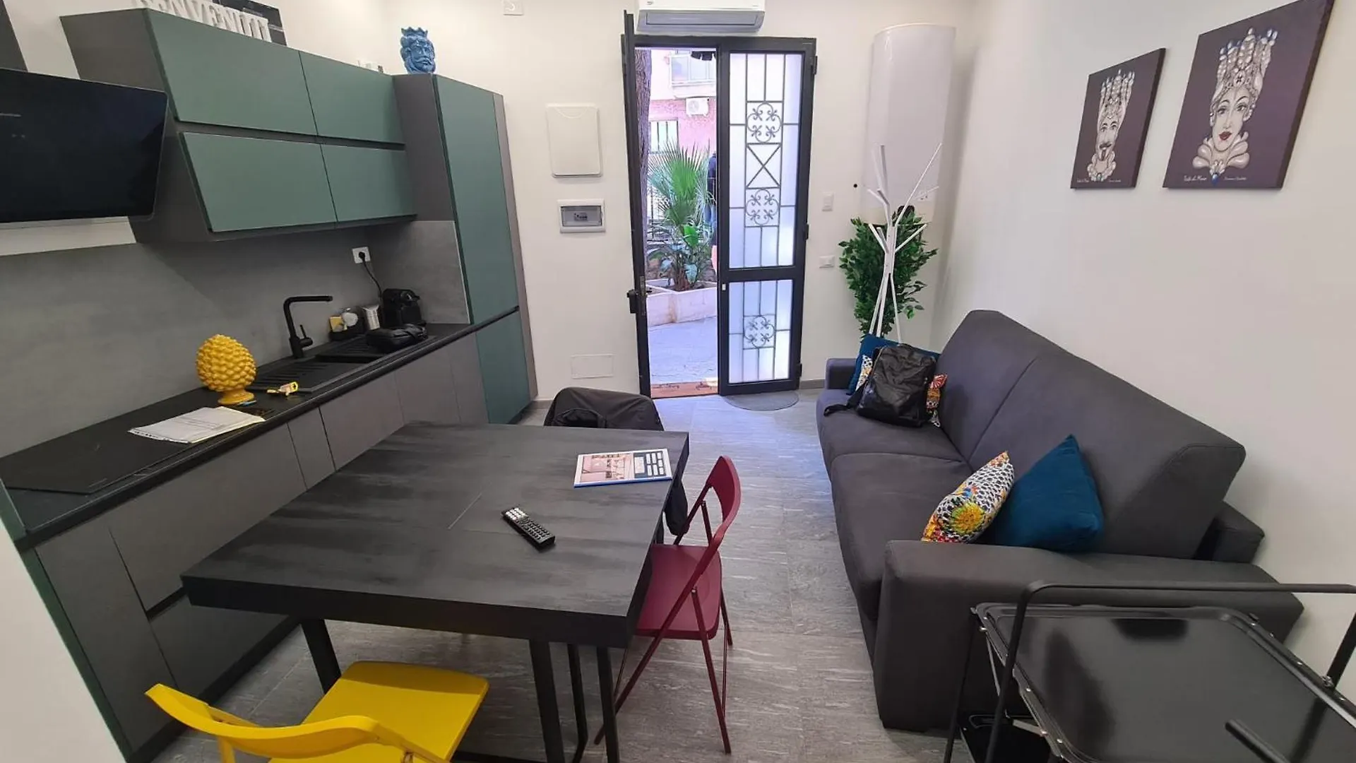 Vittoria'S Stay Palermo Itálie